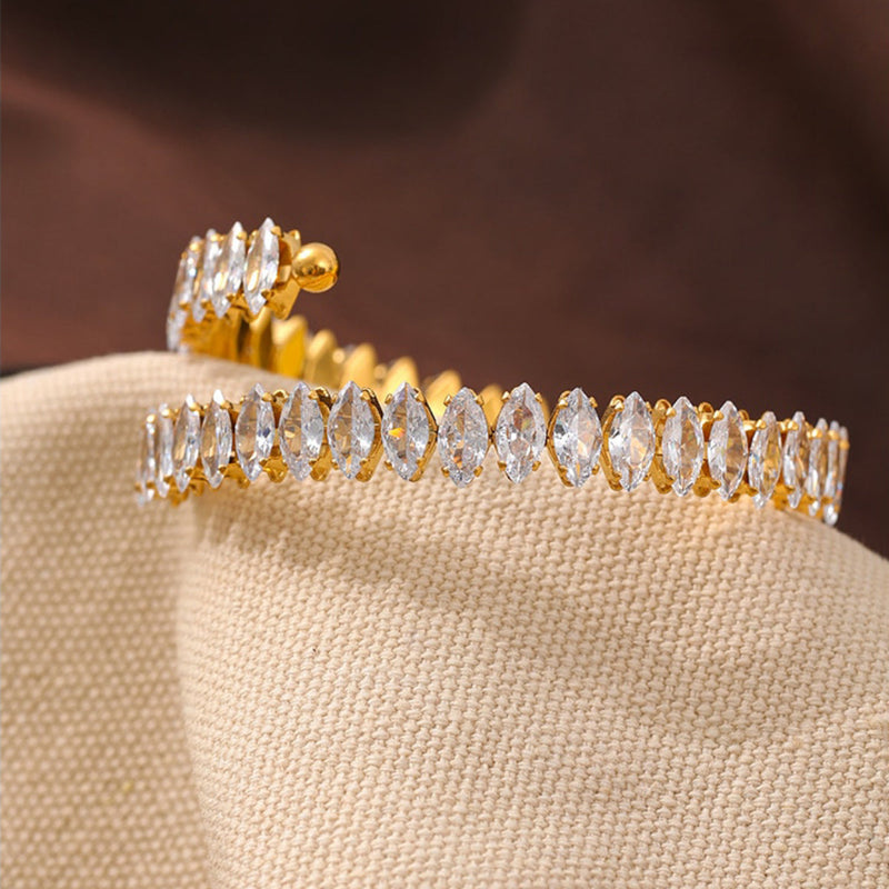 Offenes verstellbares Armreif mit Zirkonia Dekor