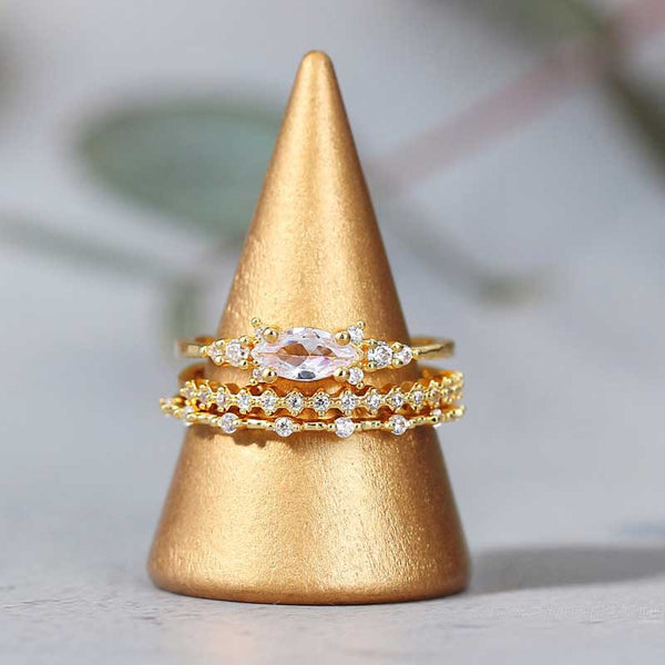 Leichte und dünne mehrschichtige, zierliche Strass-Ring-Kollektion
