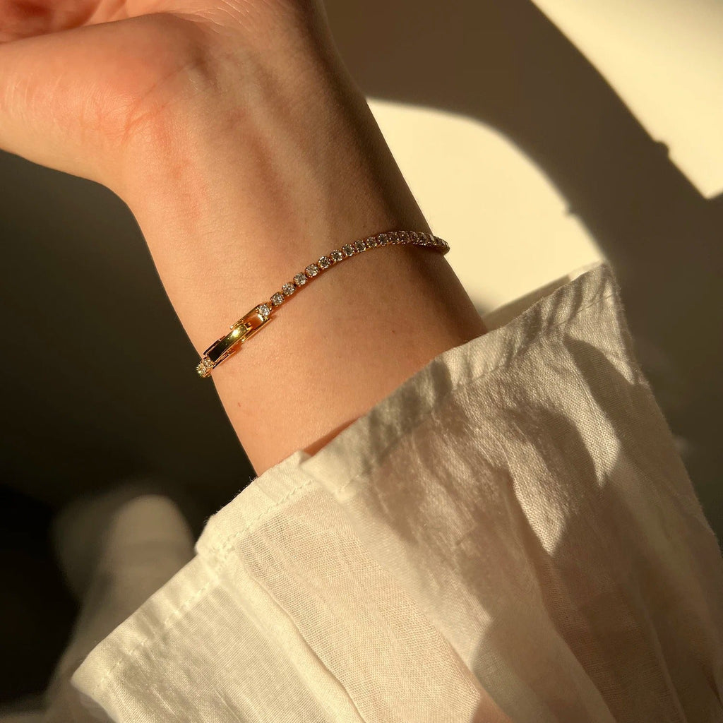 Carmiora - Schimmernde Zirkon-Akzent-Armbänder