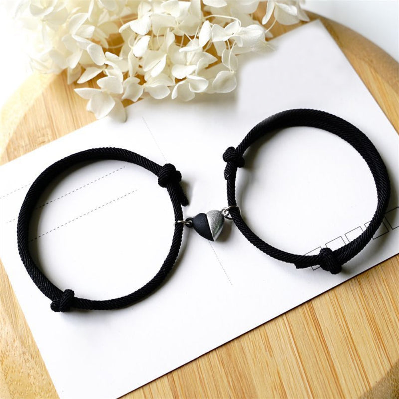 2 Stück magnetische Anziehungskraft herzförmige Paar passende Armbänder