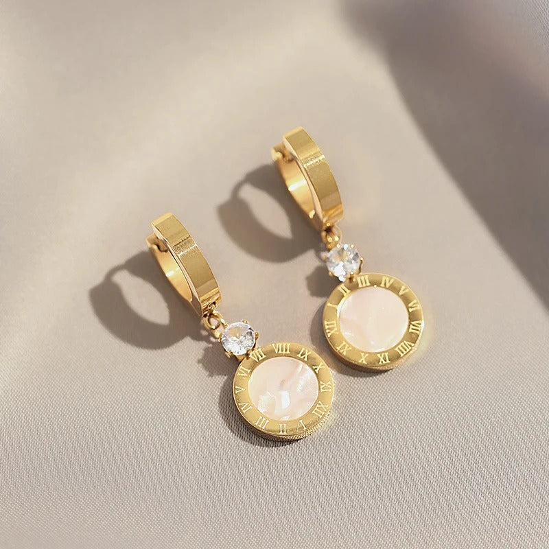 Carmiora- Elegante römische Ohrringe