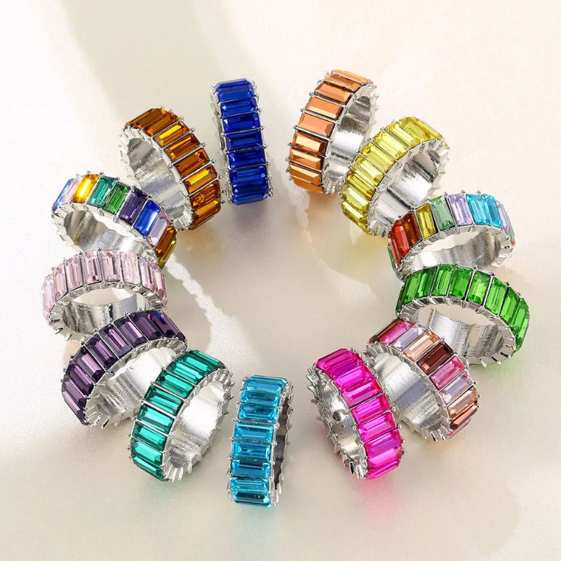 Farbenfrohe Ringe mit Zirkonia-Dekor für Damen (versilbert)