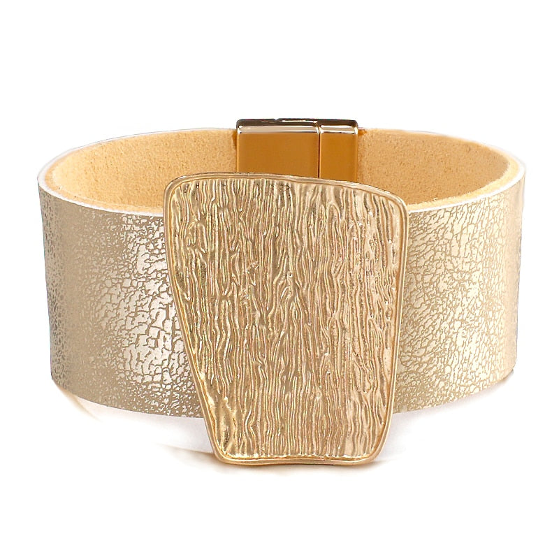 Minimalistische Armbänder mit breiter Wickelschnalle