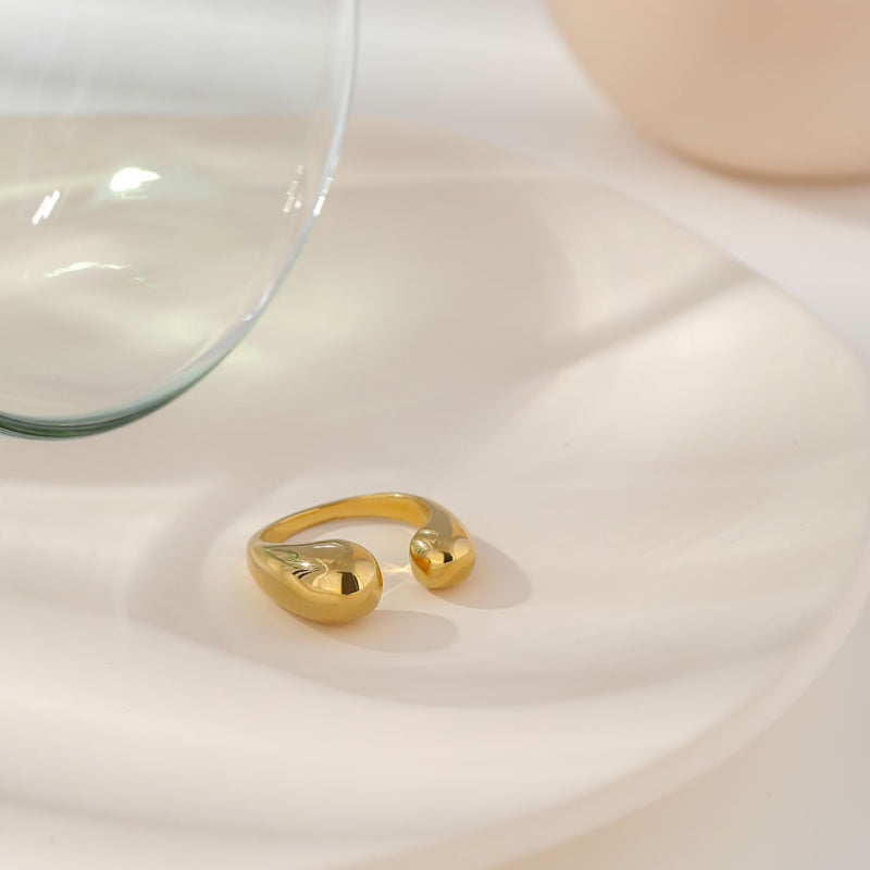 Minimalistischer geometrischer offener Modering