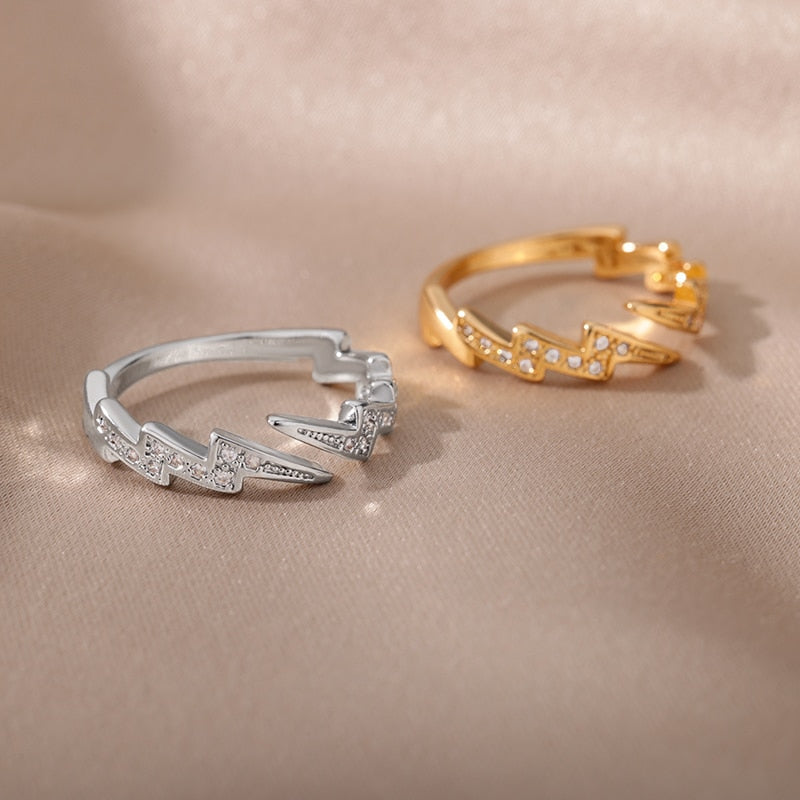 Stapelbare und verstellbare minimalistische Ringkollektion aus Gold und Silber