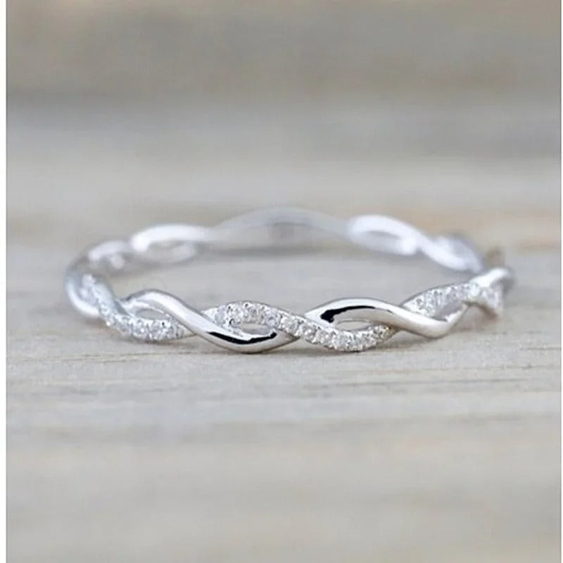 Carmiora - Gedrehter Eleganz-Ring