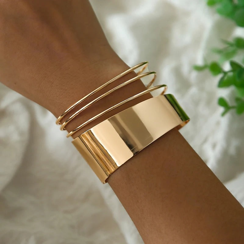 Carmiora - Boho Breites Manschettenarmband