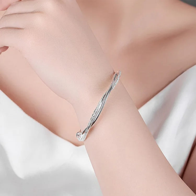 Carmiora - Exquisiter gewebter Armreif
