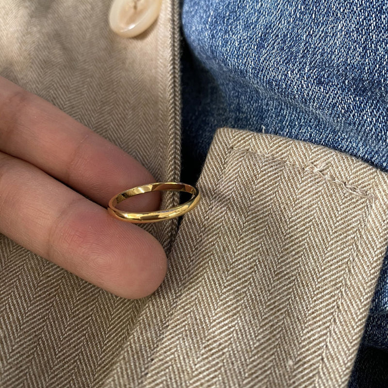 Minimalistische stapelbare Goldringe
