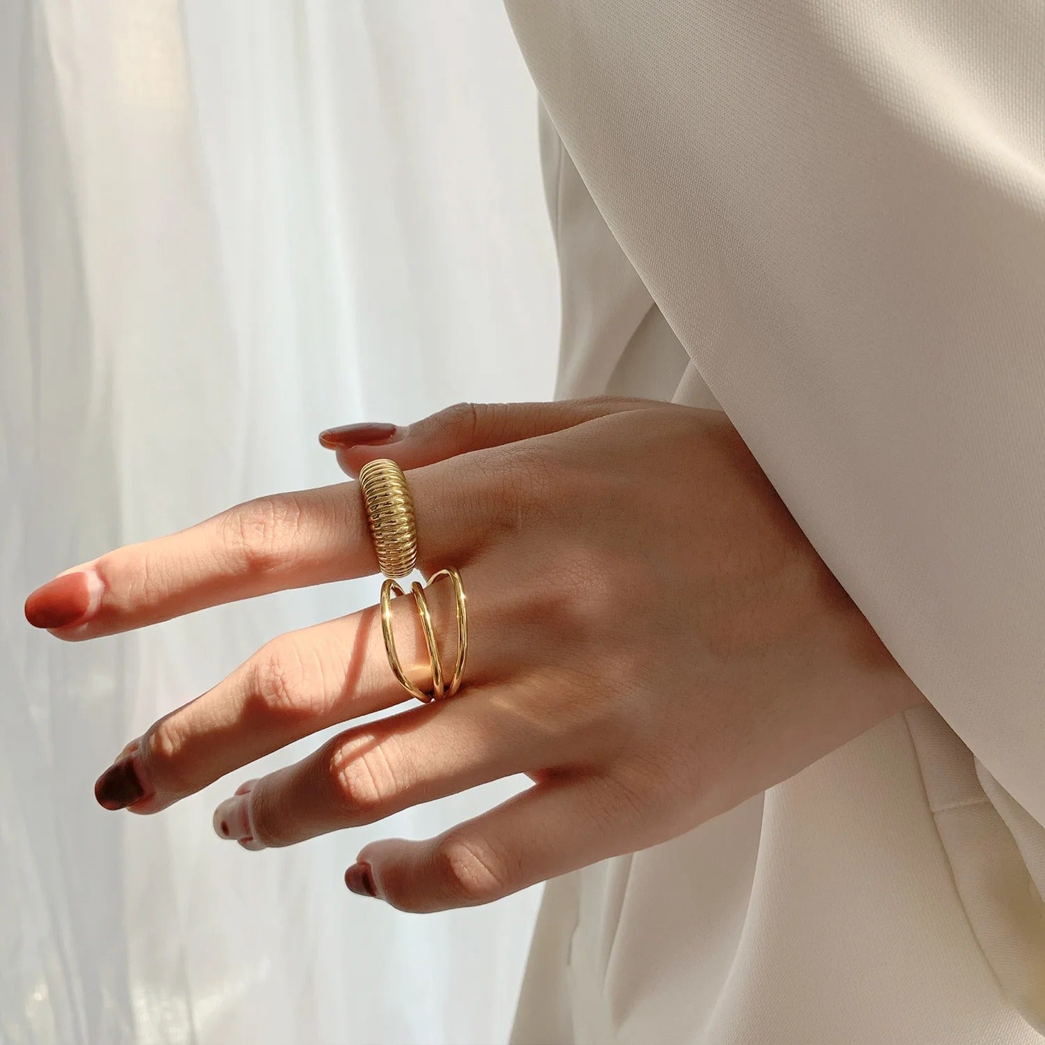 Carmiora - Eleganter goldener Ring