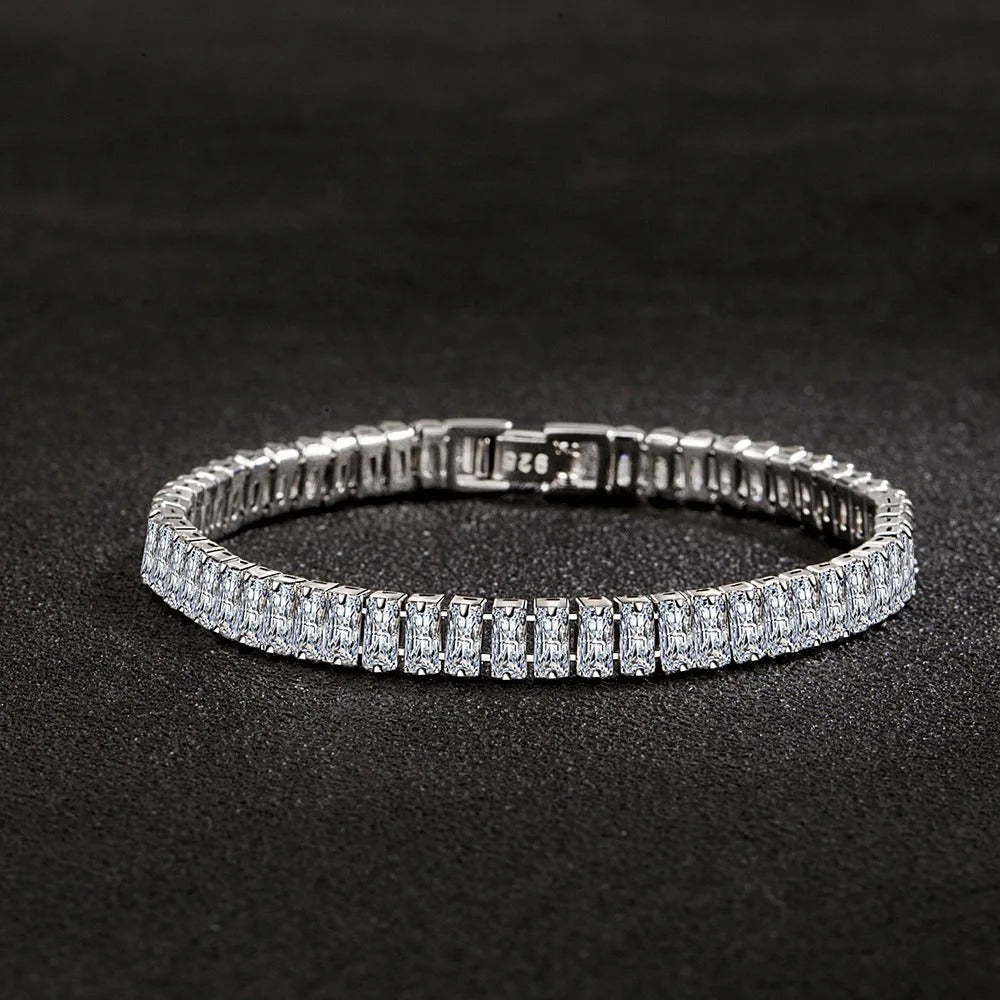 Carmiora - Glitzerndes Zirkon-Kristall-Armband