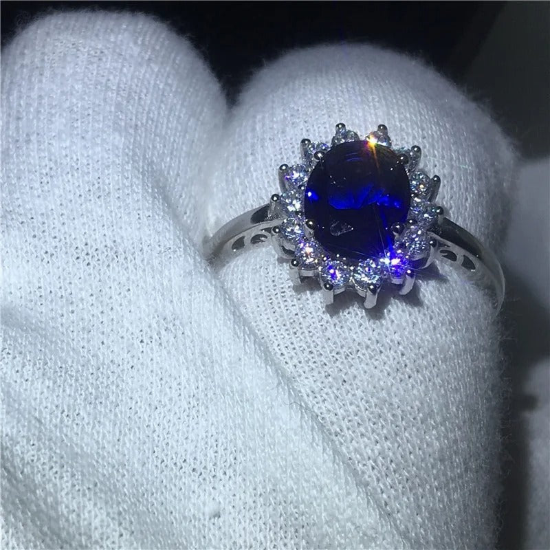 Carmiora - Luxuriösen Zirkonia-Ring