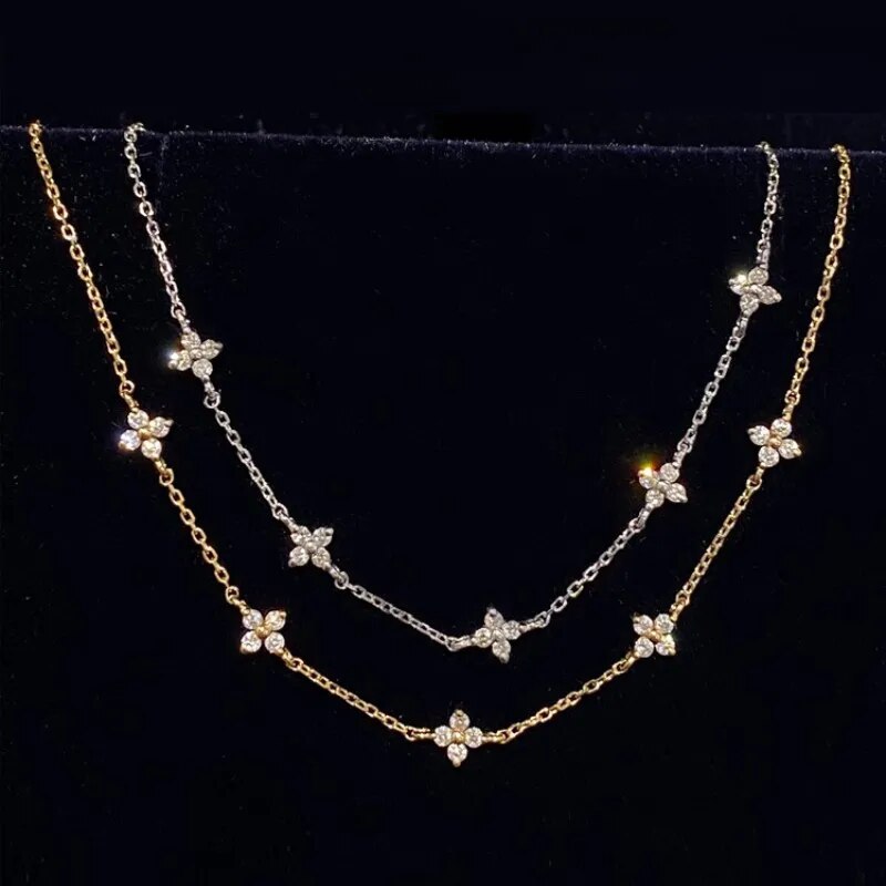 Zierliches Zirkonia-Blumenarmband für Damen