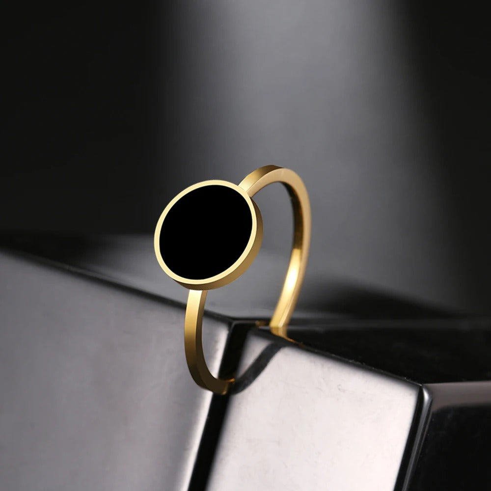 Carmiora - Einzigartiger Schwarzem Stein Ring
