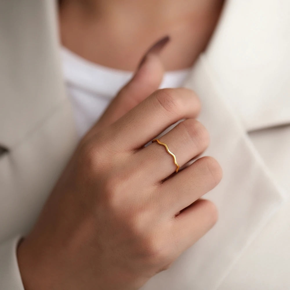 Carmiora - Exquisit Meereswellen-Ring