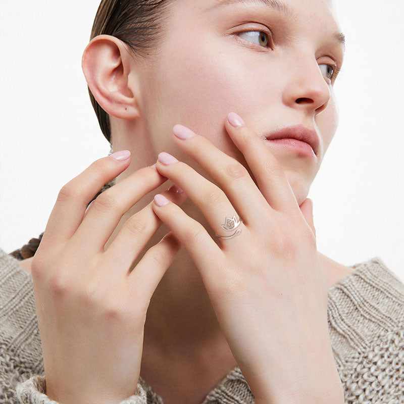 Verstellbare Ringe aus Edelstahl mit Lotusblüte