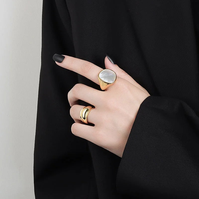 Carmiora - Geometrischer modischer Ring