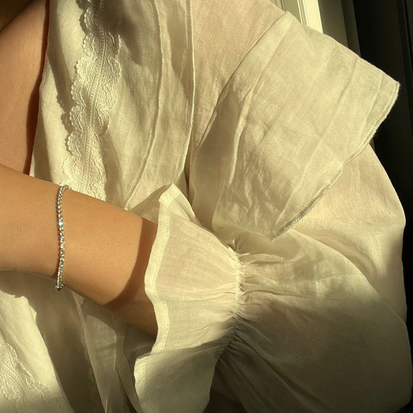 Chavri - Schimmernde Zirkon-Akzent-Armbänder