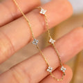 Zierliches Zirkonia-Blumenarmband für Damen