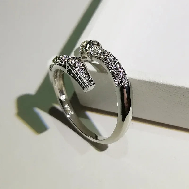 Carmiora - Klassischer Weißer Ring