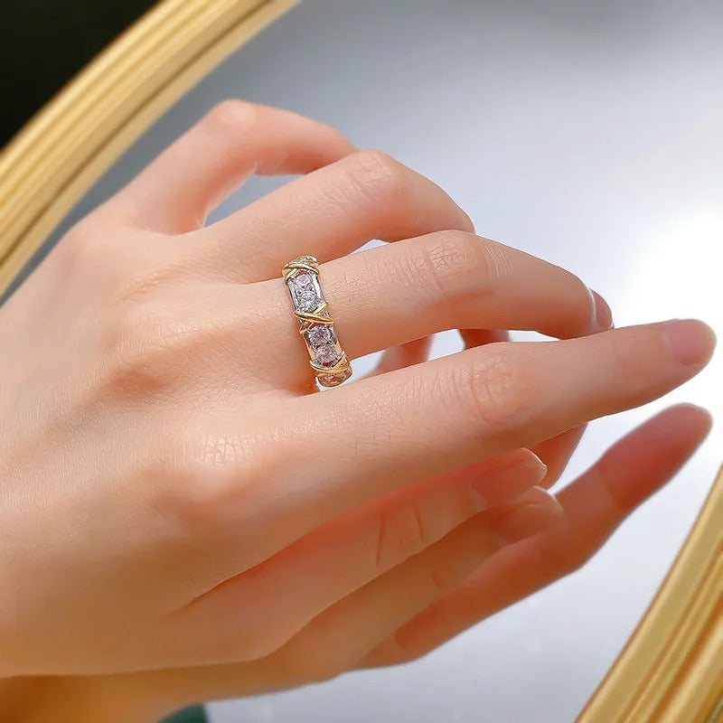 Carmiora - Zirkon Kristall Ring