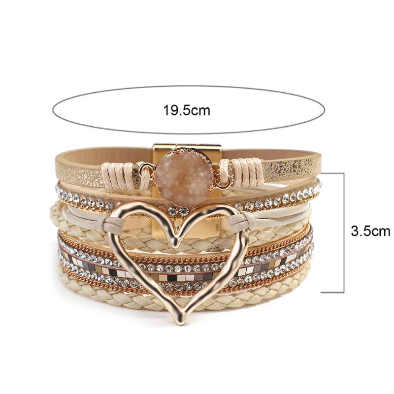 Mehrlagige Perlenarmbänder mit Herz-Akzent für den Sommer