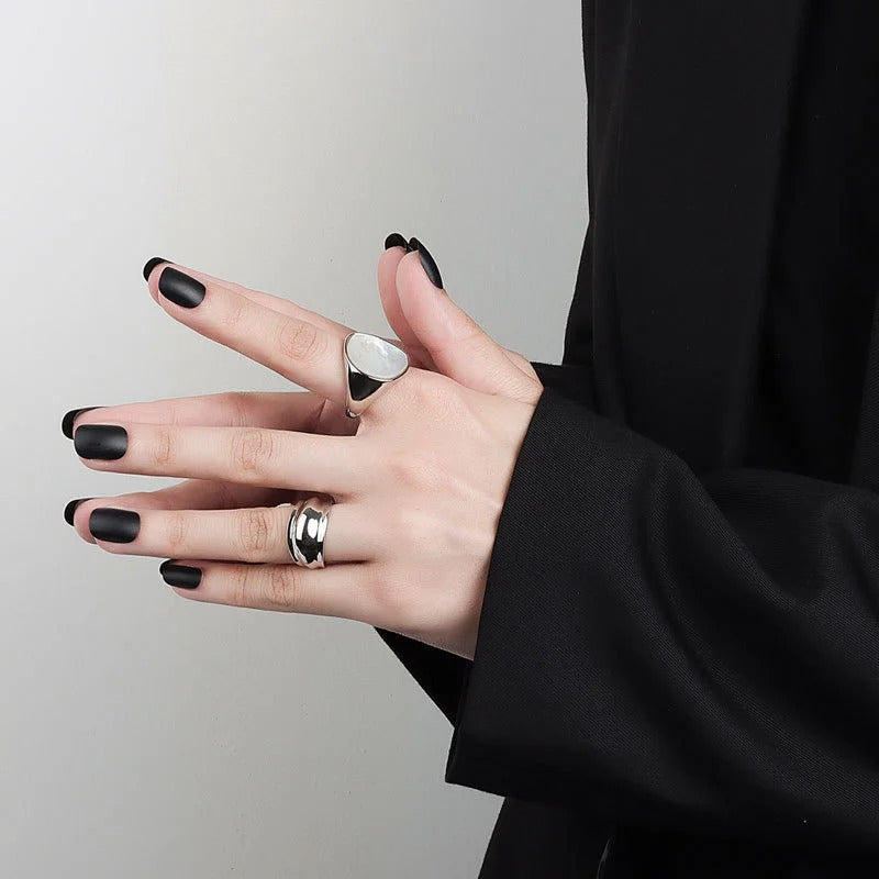 Carmiora - Geometrischer modischer Ring