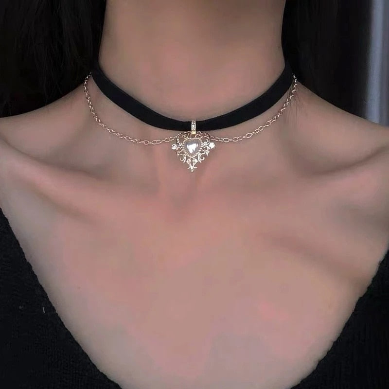 Von Faircycore inspirierte Choker-Halsketten-Kollektion