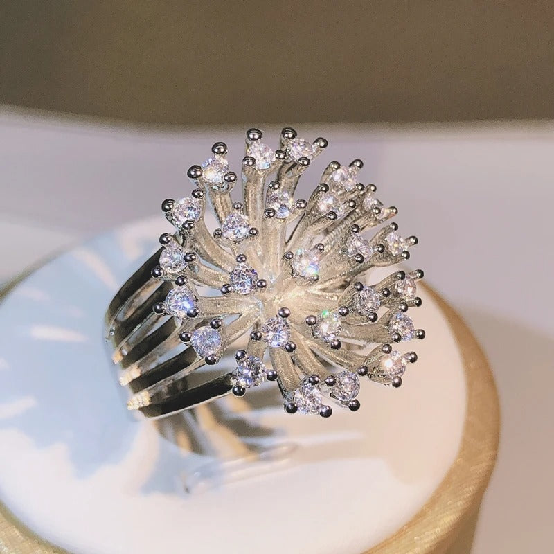Carmiora - Funkelnder Zirkonia-Ring