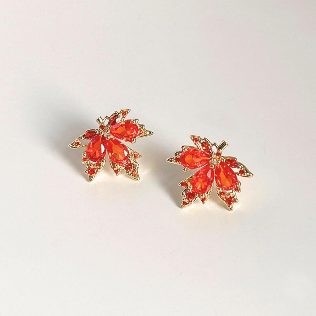 Ohrstecker mit Ahornblatt