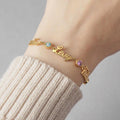 Personalisiertes Armband mit mehreren Namen und Geburtssteinen
