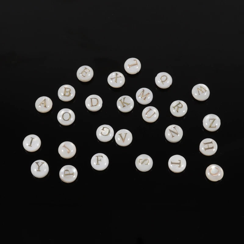 Wertvolle Perlen Personalisierte A-Z Anfangsbuchstaben Armbänder