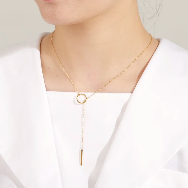 Carmiora - Zarter Schlüsselbein-Anhänger