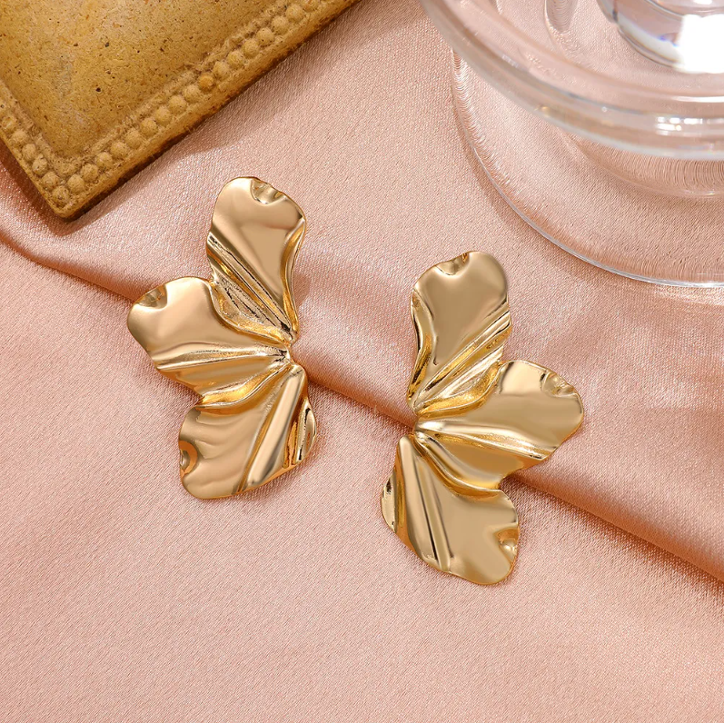 Carmiora - Zeitlose French Petal-Ohrringe