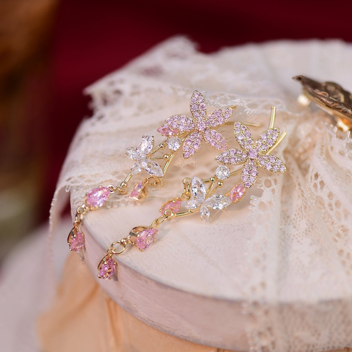 Rosa Blumen-Ohrhänger