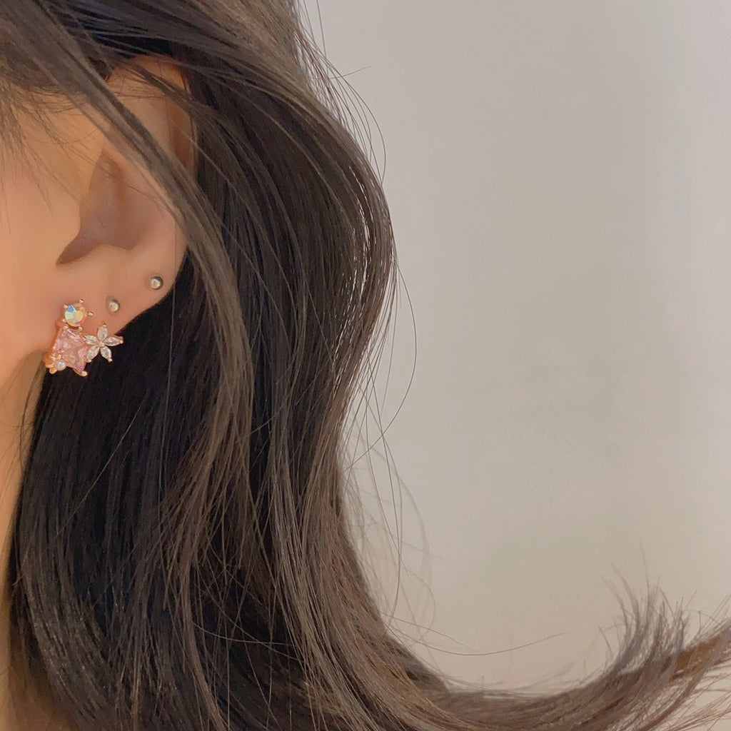 Ohrstecker mit rosa Edelsteinblumen - Alicia