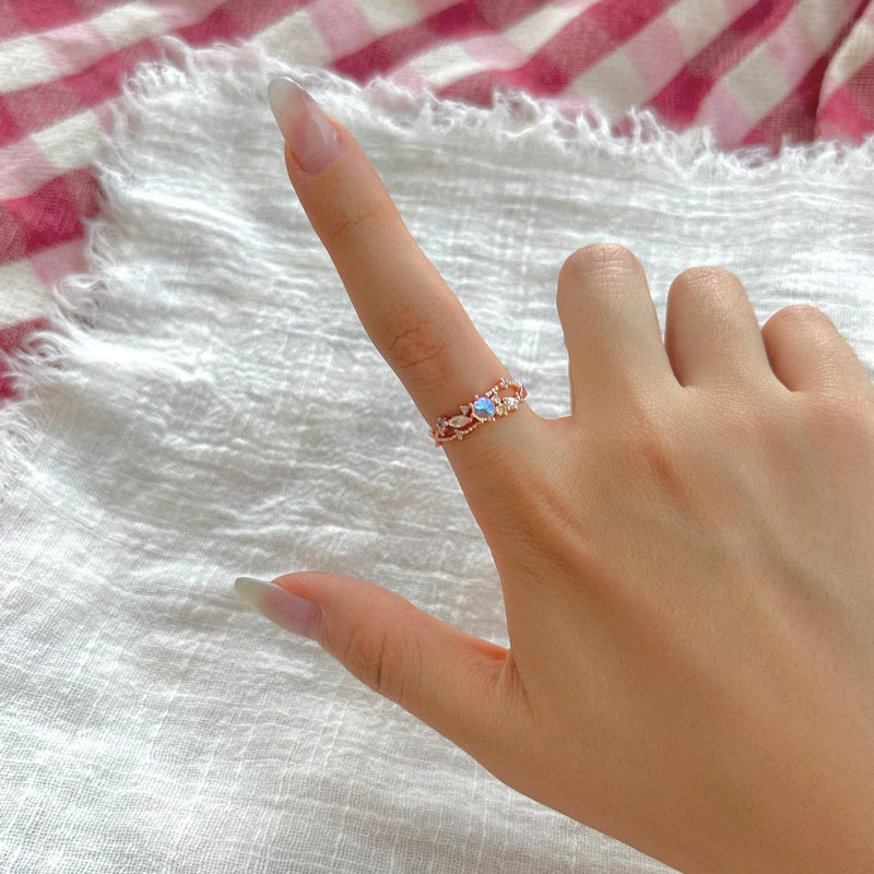 Ring mit rosa Edelsteinen – Nova