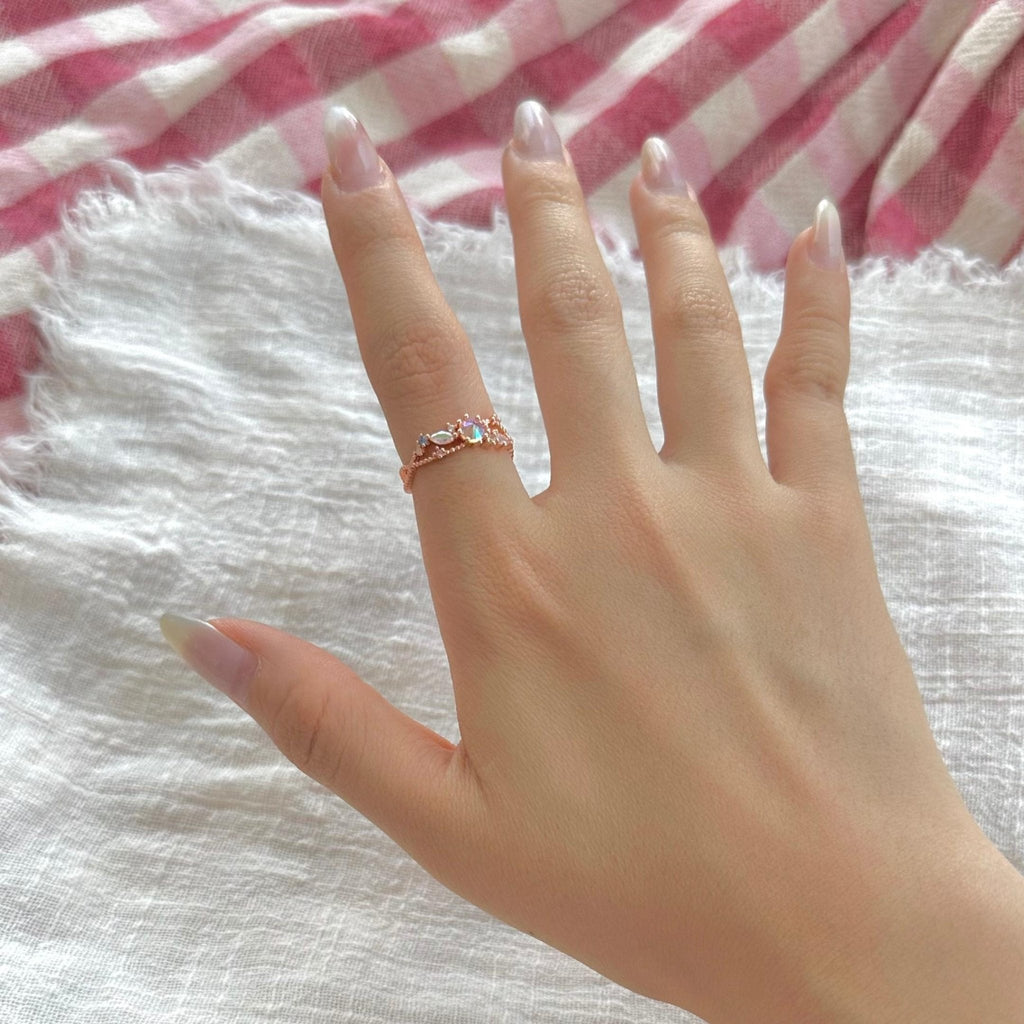 Ring mit rosa Edelsteinen – Nova