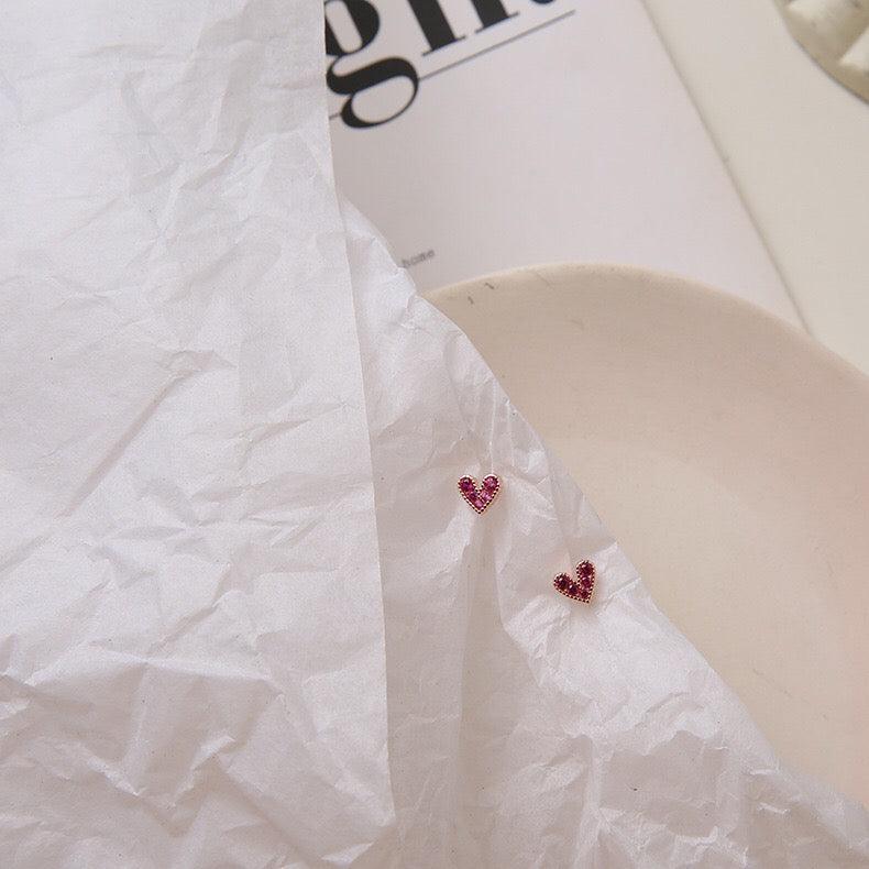 Rosa Herz-Ohrstecker