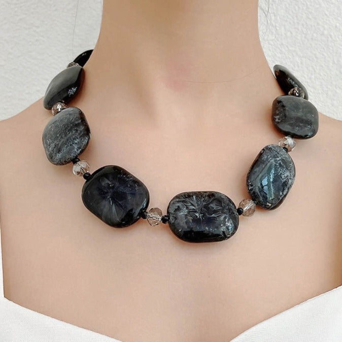 Halskette aus Makramee