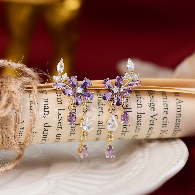 Lila Blumen-Tropfen-Ohrringe