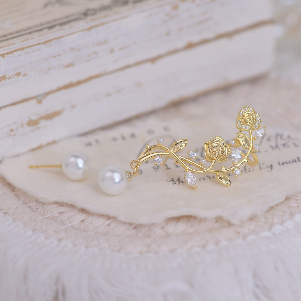 Ohrringe mit Rosen-Klettermotiv