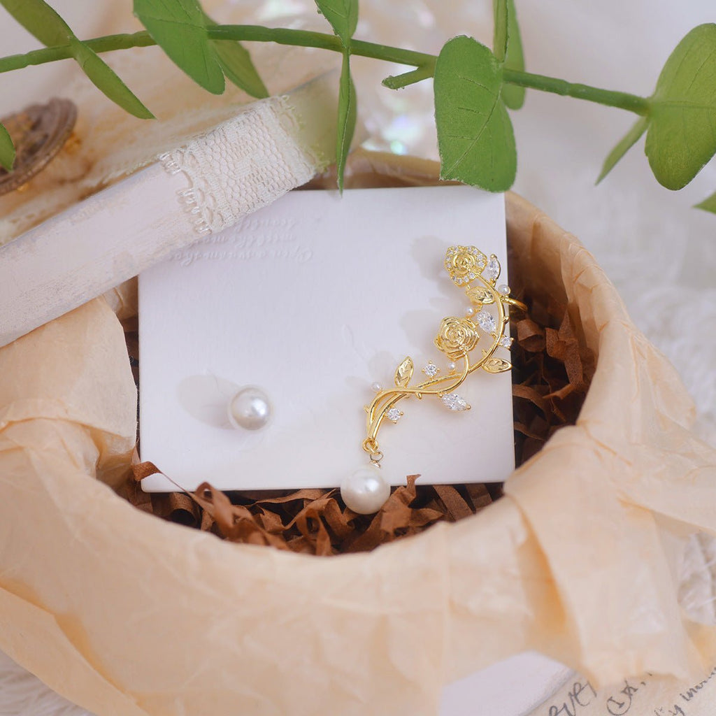 Ohrringe mit Rosen-Klettermotiv