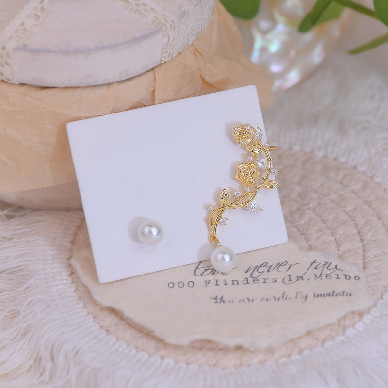 Ohrringe mit Rosen-Klettermotiv