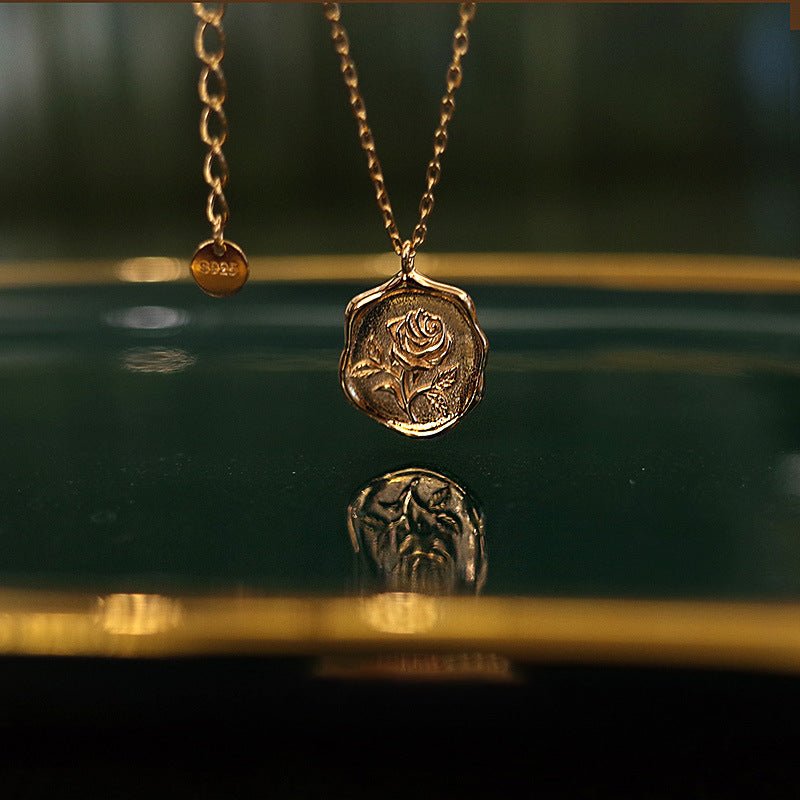 Rosenmünz-Halskette – Saige (massives Silber)