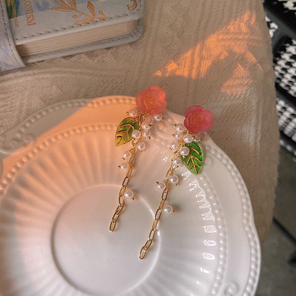 Ohrringe mit Rosentropfen