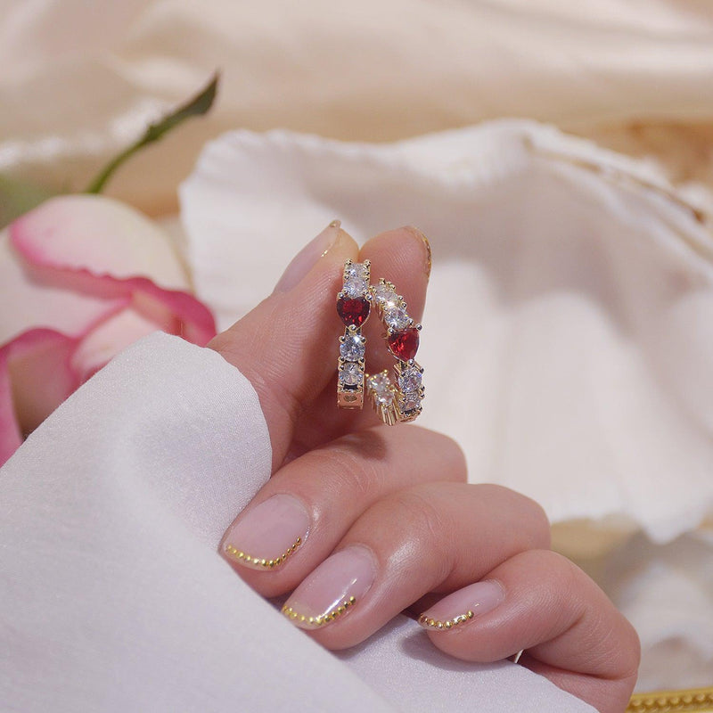 Creolen mit Rubinherzen