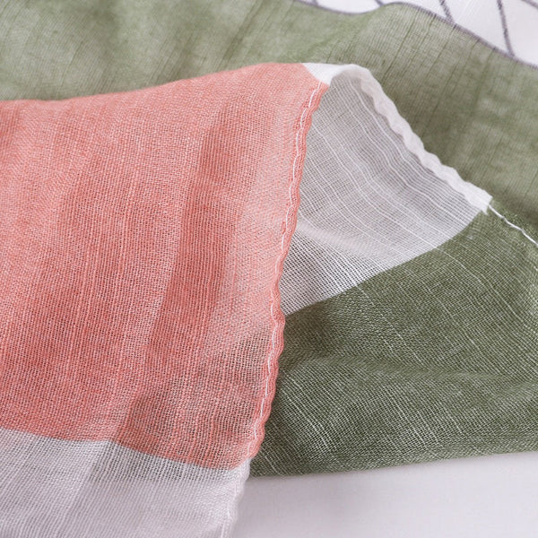 Wickelschal mit Perlenanhänger im böhmischen Stil