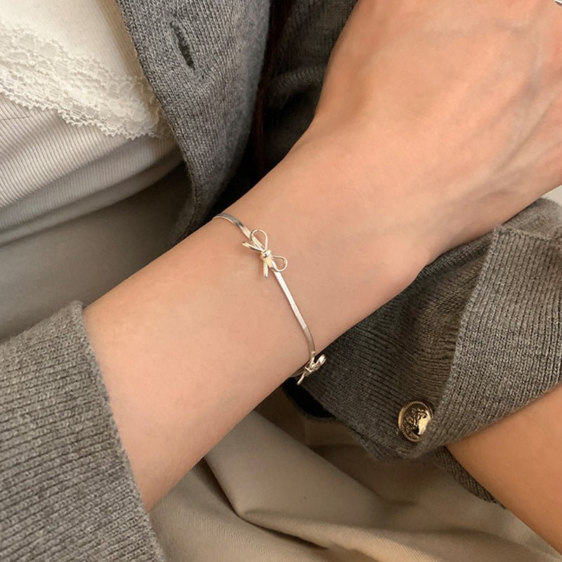 Silbernes Schleifenarmband