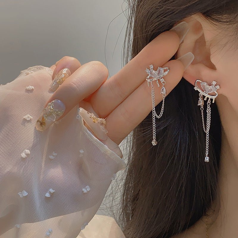 Silberne Herzohrringe